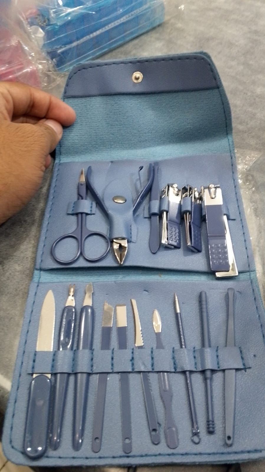 16-Piece Manicure & Pedicure Kit – Stainless Steel Nail Grooming Set with Travel Case