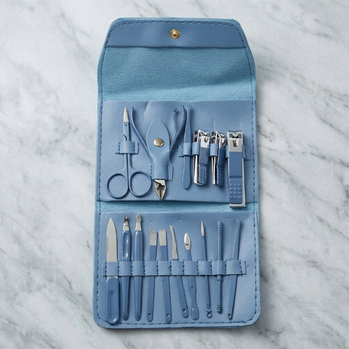 16-Piece Manicure & Pedicure Kit – Stainless Steel Nail Grooming Set with Travel Case